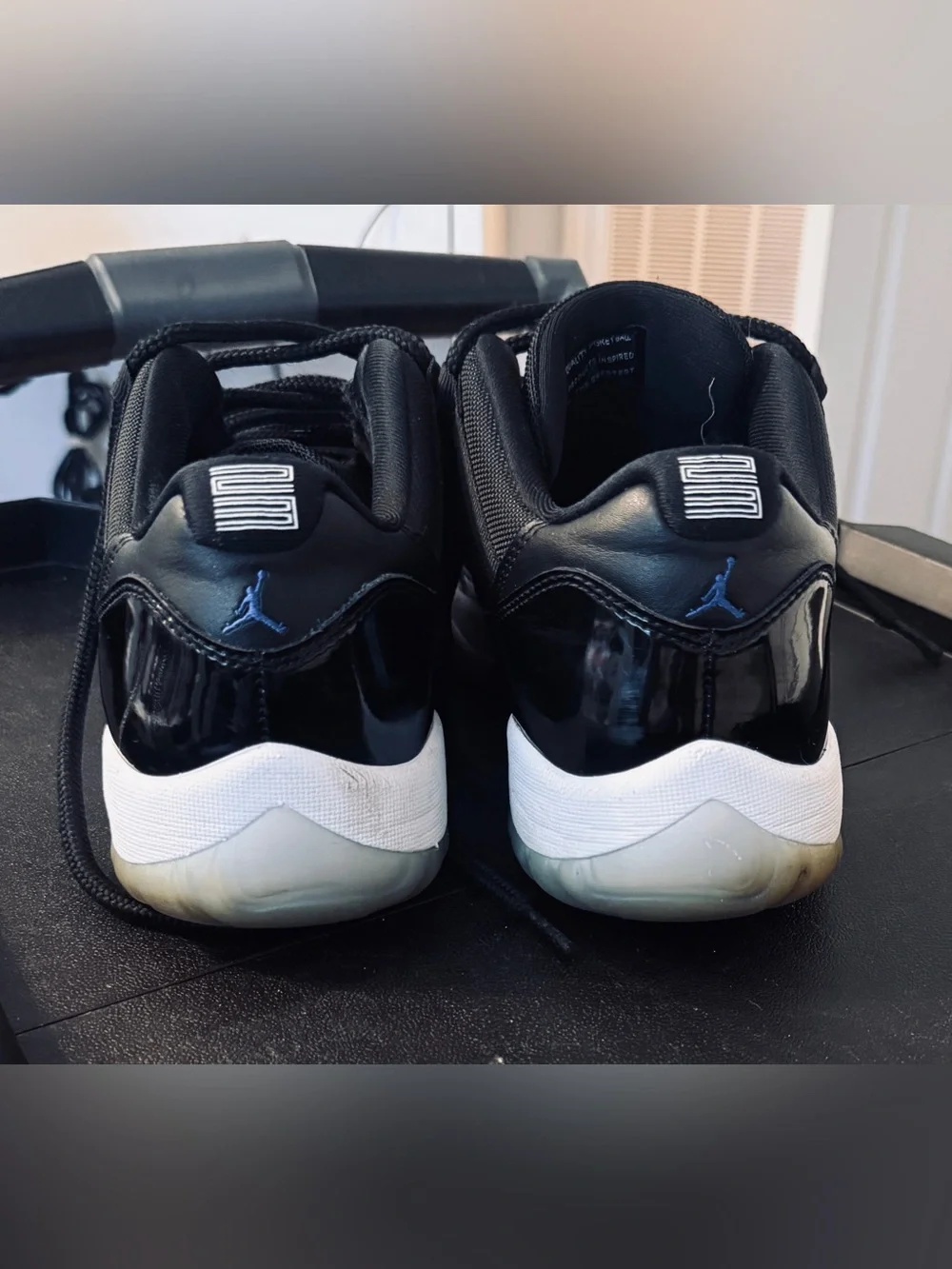 Air Jordan 11 Retro Low Space Jam Men's Size 10.5